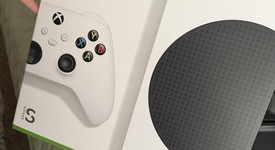 Mint
													Xbox Series S (2020) - White, 512 GB, photo 2 of 6