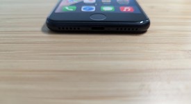 Good
													Apple iPhone SE 3rd Gen 2022 - Unlocked, Midnight, 64 GB, A2595, photo 3 of 13