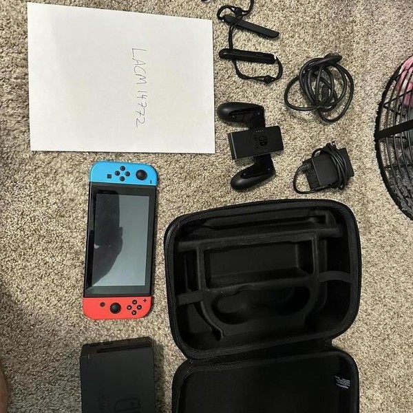 Nintendo Switch - 32 GB, Red & Blue