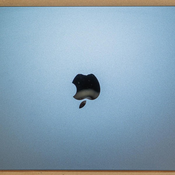 MacBook Air 2022 (M2) - 13 inch - 256 GB, Midnight, 8 GB, Apple M2