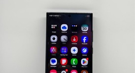 Fair
													Samsung Galaxy S22 Ultra - Unlocked, Black, 128 GB, 8 GB, SM-S908U1, photo 2 of 6