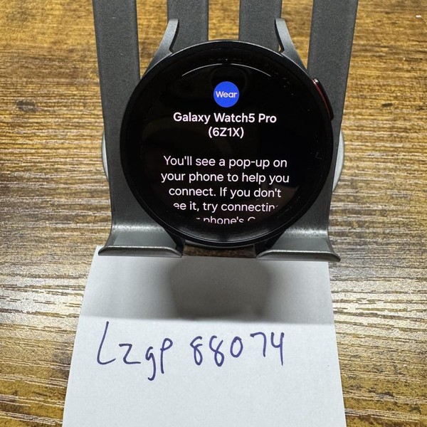 Samsung Galaxy Watch5 Pro - Unlocked, Black, 45mm