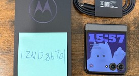 Mint
													Motorola Razr (2024) - Metro by T-Mobile, Sand, 256 GB, 8 GB, photo 1 of 8