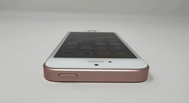 Mint
													Apple iPhone SE 1st Gen 2016 - Unlocked, Rose Gold, 64 GB, A1662, photo 4 of 6