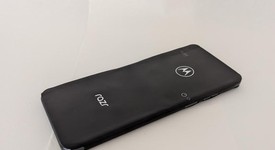 Mint
													Motorola Razr (2024) - Unlocked, Gray, 256 GB, 8 GB, photo 3 of 8