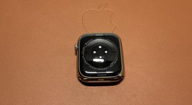 Good
													Apple Watch Series 7 45mm - Unlocked, Gold, A2477 - Cellular, Stainless, photo 4 of 5