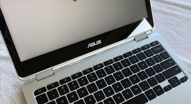 Good
													Asus Chromebook Flip C302 - Silver, 64 GB, 4 GB, photo 3 of 6