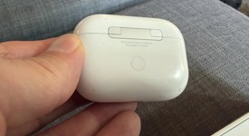 Used
													Apple AirPods Pro 2 - USB-C, photo 2 of 6