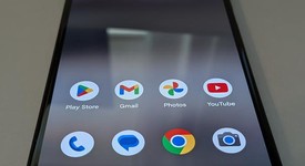 Good
													Google Pixel 6a - Unlocked, Charcoal, 128 GB, 6 GB, GX7AS, photo 2 of 6