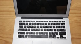 Good
													MacBook Air 2017 - 13" - I5, Silver, 128 GB, 8 GB, photo 3 of 13