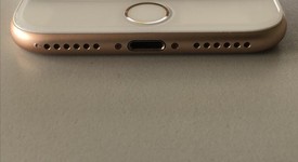 Good
													Apple iPhone 8 - AT&T, Gold, 64 GB, A1905, GSM, photo 4 of 7