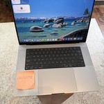 Good MacBook Pro 2021 - 16 inch - 512 GB, Gray, 32 GB, Apple M1 Pro 10-core