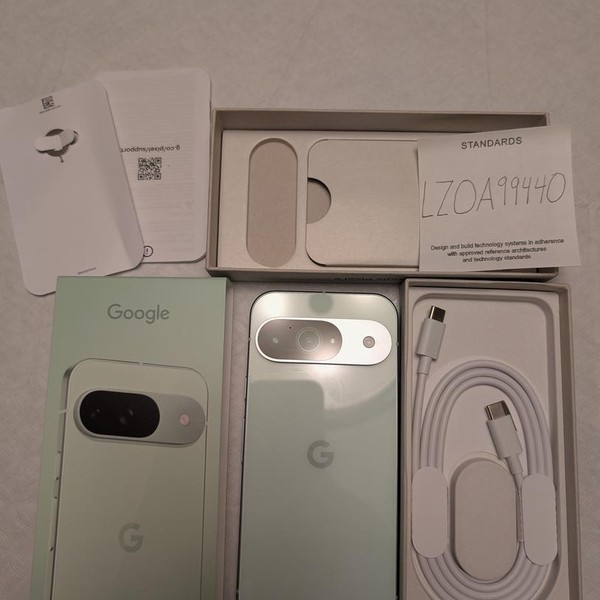 Google Pixel 9 - Unlocked, 128 GB, Wintergreen, 12 GB, G2YBB