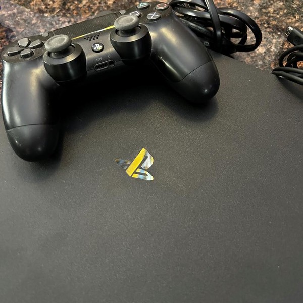 PlayStation 4 Slim - 500 GB, Black