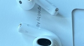 Used
													Apple AirPods 4th Gen - Active Noise Cancellation, photo 4 of 6