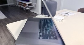 Mint
													MacBook Pro 2019 - 16" - I9, Silver, 1 TB, 16 GB, photo 4 of 7