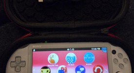 Mint
													PlayStation Vita, photo 3 of 10