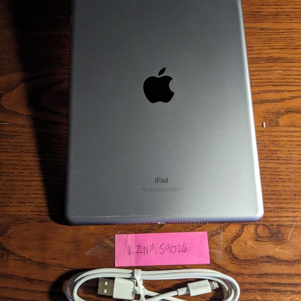 Apple iPad 6th Gen - Wi-Fi, 32 GB, Silver, A1893