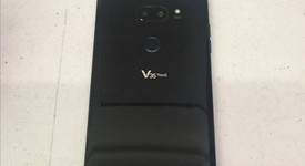 Fair
													LG V35 ThinQ - AT&T, Black, 64 GB, photo 3 of 7