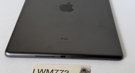 Good
													Apple iPad 9th Gen - Unlocked, Gray, 64 GB, A2603, photo 5 of 7