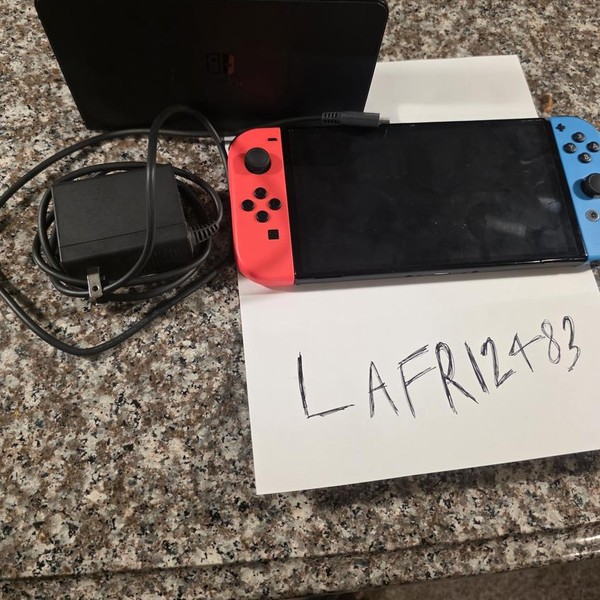 Nintendo Switch - OLED - 64 GB, Black, Super Smash Bros.