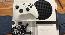 Good
													Xbox Series S (2020) - White, 512 GB, photo 2 of 10