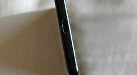 Good
													Google Pixel 2 - Verizon, Black, 64 GB, Verizon Edition, photo 5 of 6
