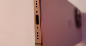 Mint
													Apple iPhone 16 Pro - Unlocked, Desert, 256 GB, A3083, photo 3 of 12