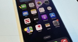Mint
													Apple iPhone 15 Pro Max - Unlocked, White, 256 GB, A2849, photo 3 of 9