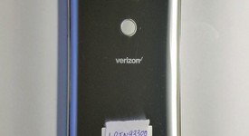 Good
													LG V30 - Verizon, Silver, 64 GB, VS996, photo 3 of 4