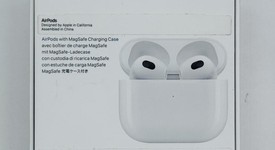 Used
													Apple AirPods 3rd Gen - MagSafe Case, photo 3 of 8