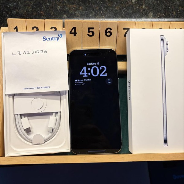 Apple iPhone Air - Unlocked, 256 GB, Sky Blue, A3260