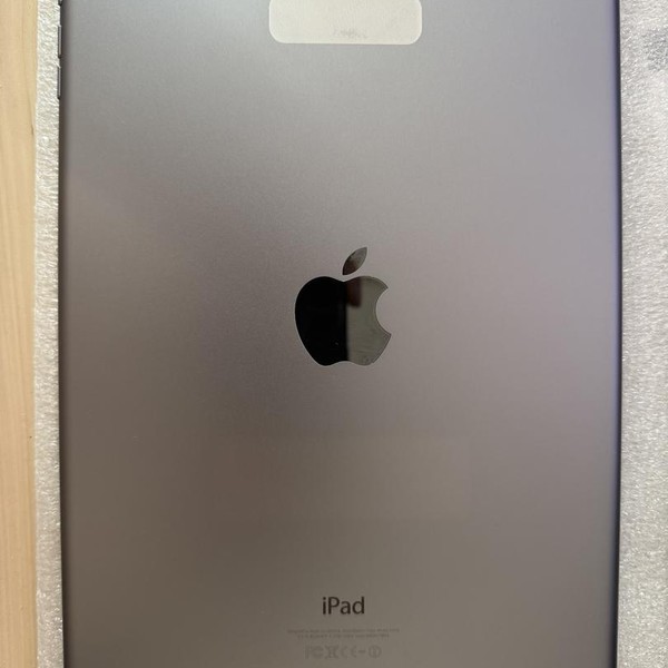 Apple iPad Air - Wi-Fi, 32 GB, Gray