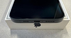 Mint
													Apple iPhone 13 - Unlocked, Midnight, 128 GB, A2482, photo 5 of 5