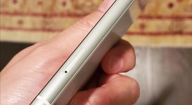 Good
													Apple iPhone Xr - Sprint, White, 64 GB, A1984, photo 5 of 7