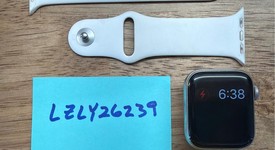 Good
													Apple Watch Series 5 40mm - Unlocked, Silver, A2094 Cellular, Stainless Steel, photo 1 of 7