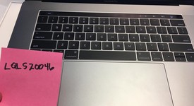 Good
													MacBook Pro 2017 (With Touch Bar) - 15" - I7, Gray, 512 GB, 16 GB, photo 3 of 11