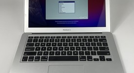 Good
													MacBook Air 2017 - 13" - I5, Silver, 256 GB, 8 GB, photo 2 of 10