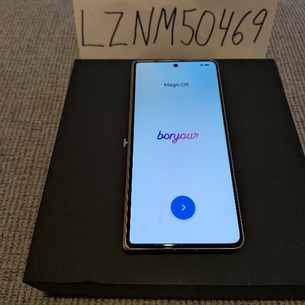 Honor Magic V5 - Unlocked Non-US, White, 512 GB, 16 GB