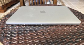 Good
													MacBook Pro 2018 (With Touch Bar) - 13" - I5, Gray, 256 GB, 16 GB, photo 4 of 10