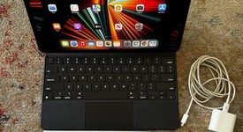 Mint
													Apple iPad Pro 12.9" 5th Gen 2021 - Wi-Fi, Gray, 128 GB, photo 3 of 9