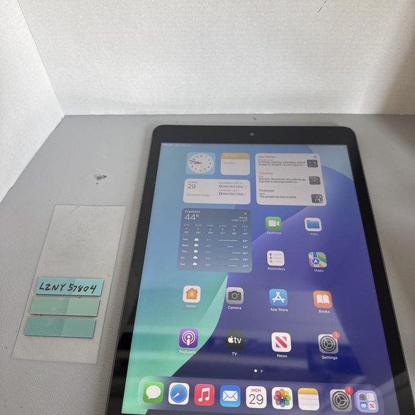 Apple iPad 9th Gen - Wi-Fi, 64 GB, Gray, A2602