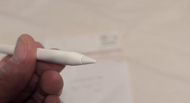 Mint
													Apple Pencil Pro, photo 2 of 3