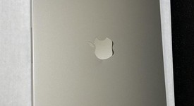 Good
													MacBook Air 2023 - 15" - Apple M2, Starlight, 256 GB, 8 GB, photo 4 of 11