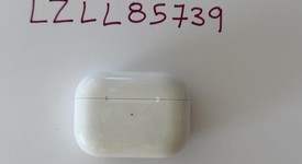 Used
													Apple AirPods Pro - Wireless Case, photo 1 of 6