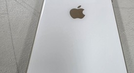 Good
													Apple iPhone SE 3rd Gen 2022 - Unlocked, Starlight, 64 GB, A2595, photo 4 of 8