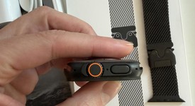 Mint
													Apple Watch Ultra 2 49mm - Unlocked, Black, A2986, photo 4 of 10