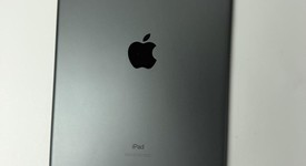 Good
													Apple iPad 7th Gen - Wi-Fi, Gray, 32 GB, A2197, photo 3 of 5