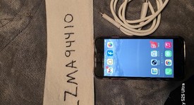 Good
													Apple iPhone SE 2nd Gen 2020 - Unlocked, Red, 128 GB, A2275, photo 1 of 10