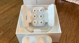 Used
													Apple AirPods Pro 2nd Gen - Lightning, photo 1 of 6